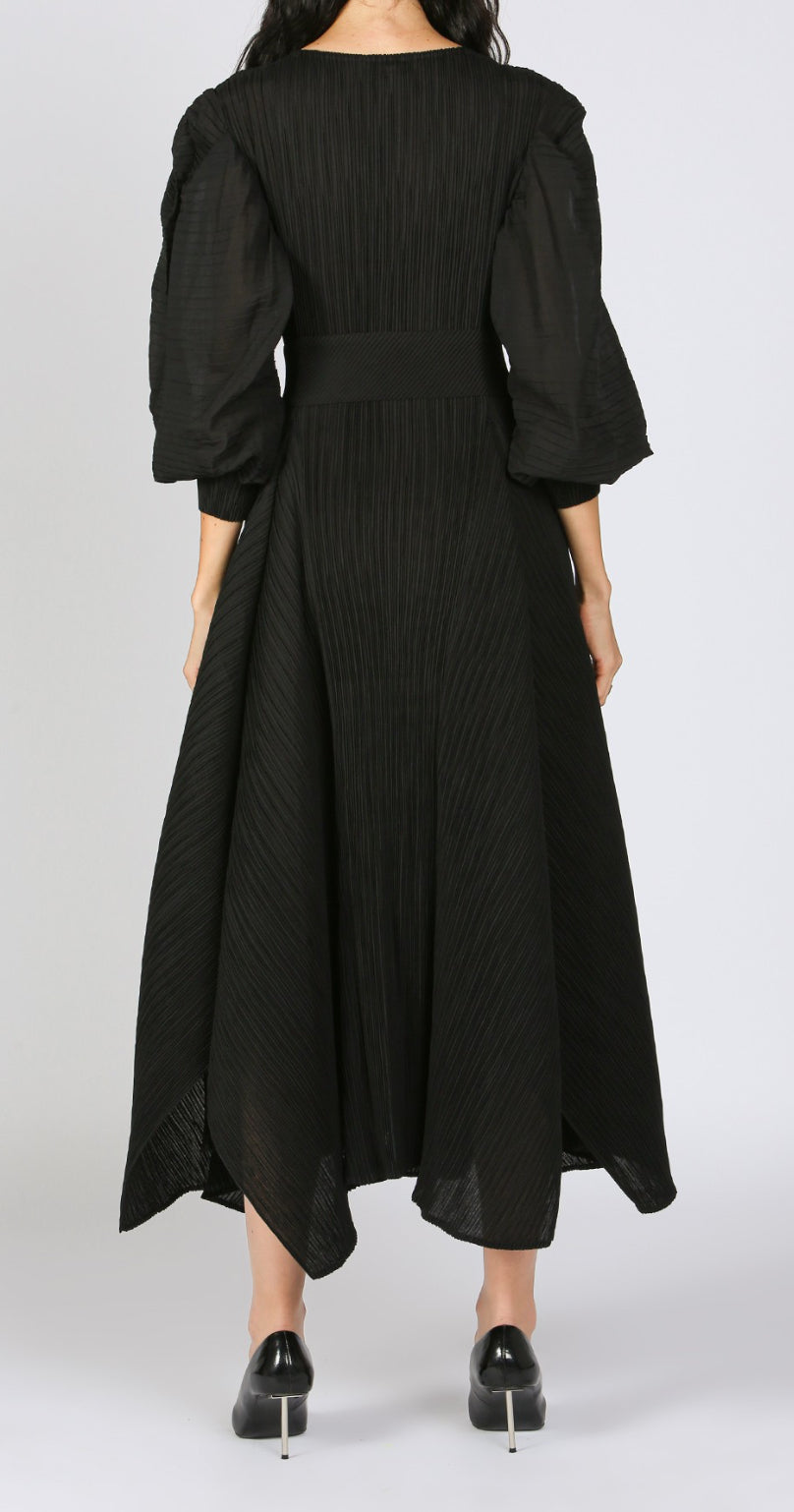 TIE WAIST PLEATS MIDI DRESS