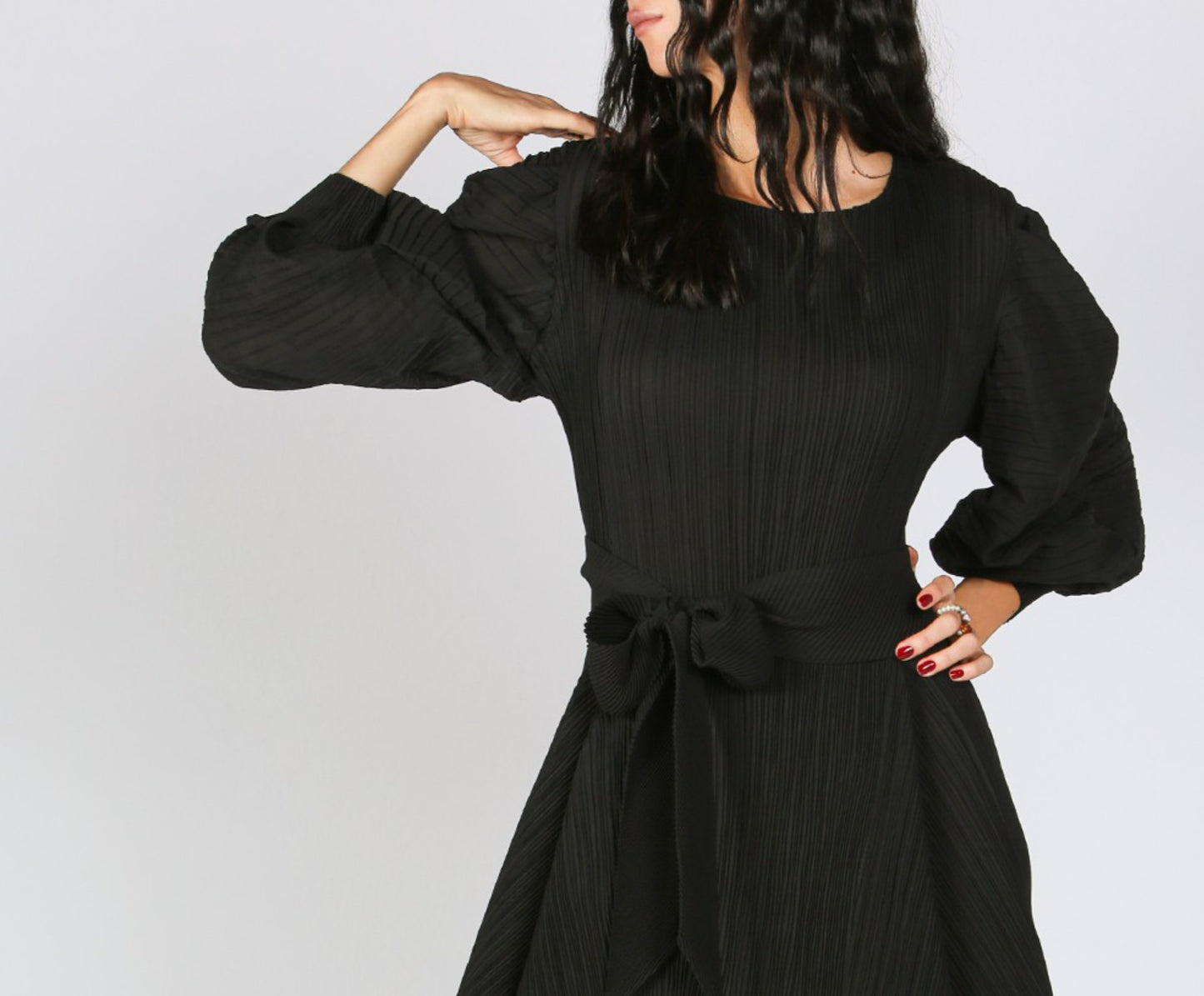 TIE WAIST PLEATS MIDI DRESS