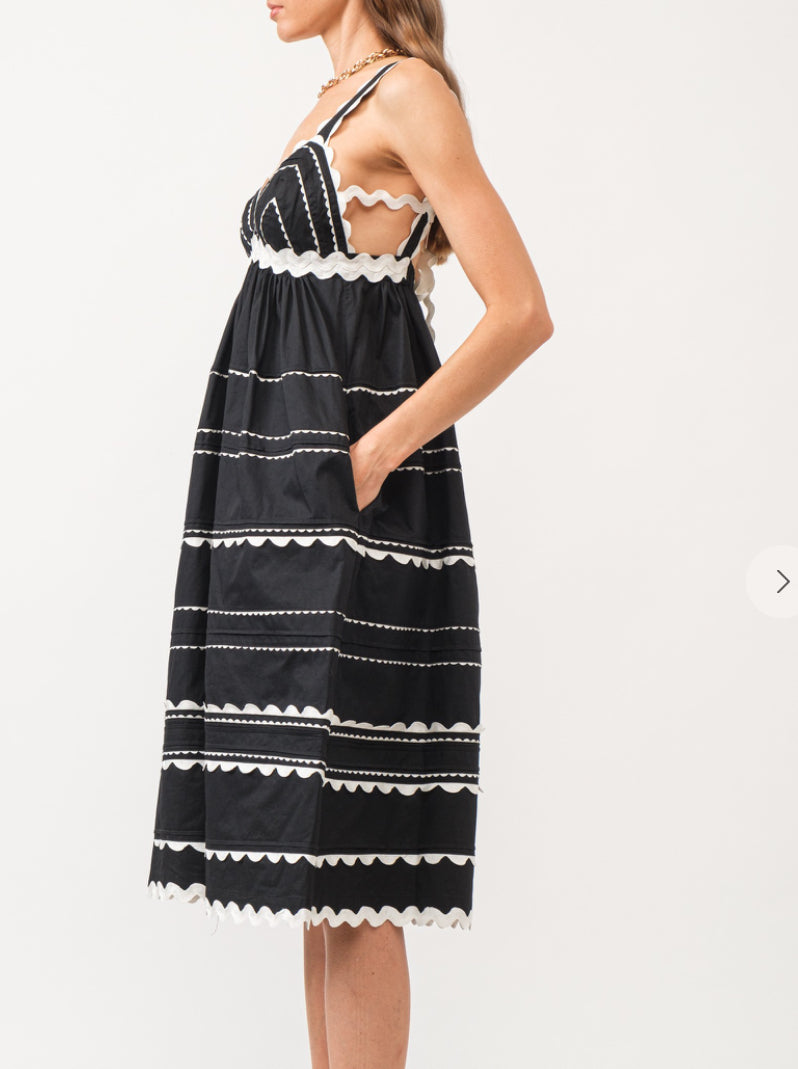 BLACK AND WHITE RIC RACE MIDI DRESS