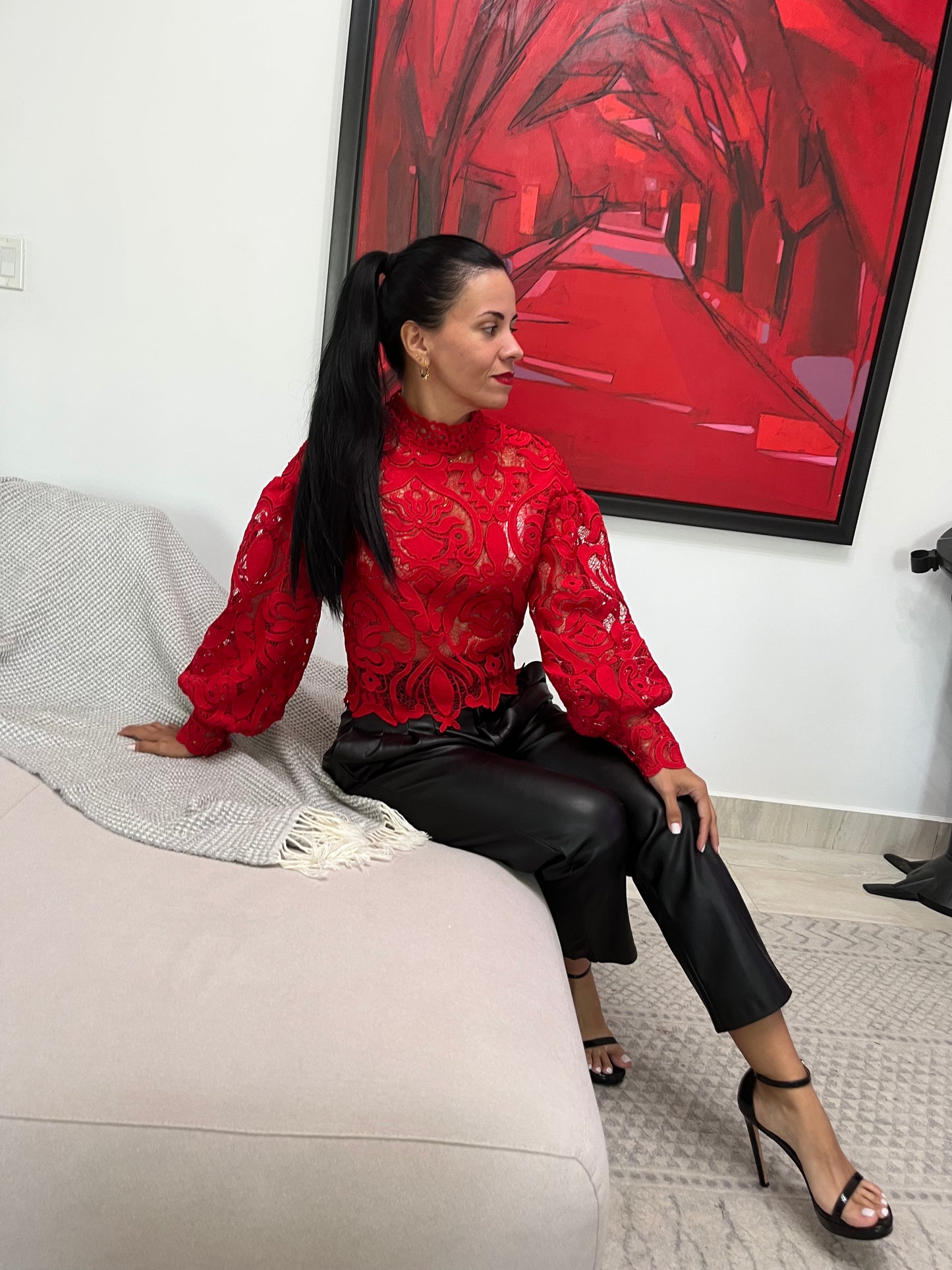 Long sleeves lace blouse