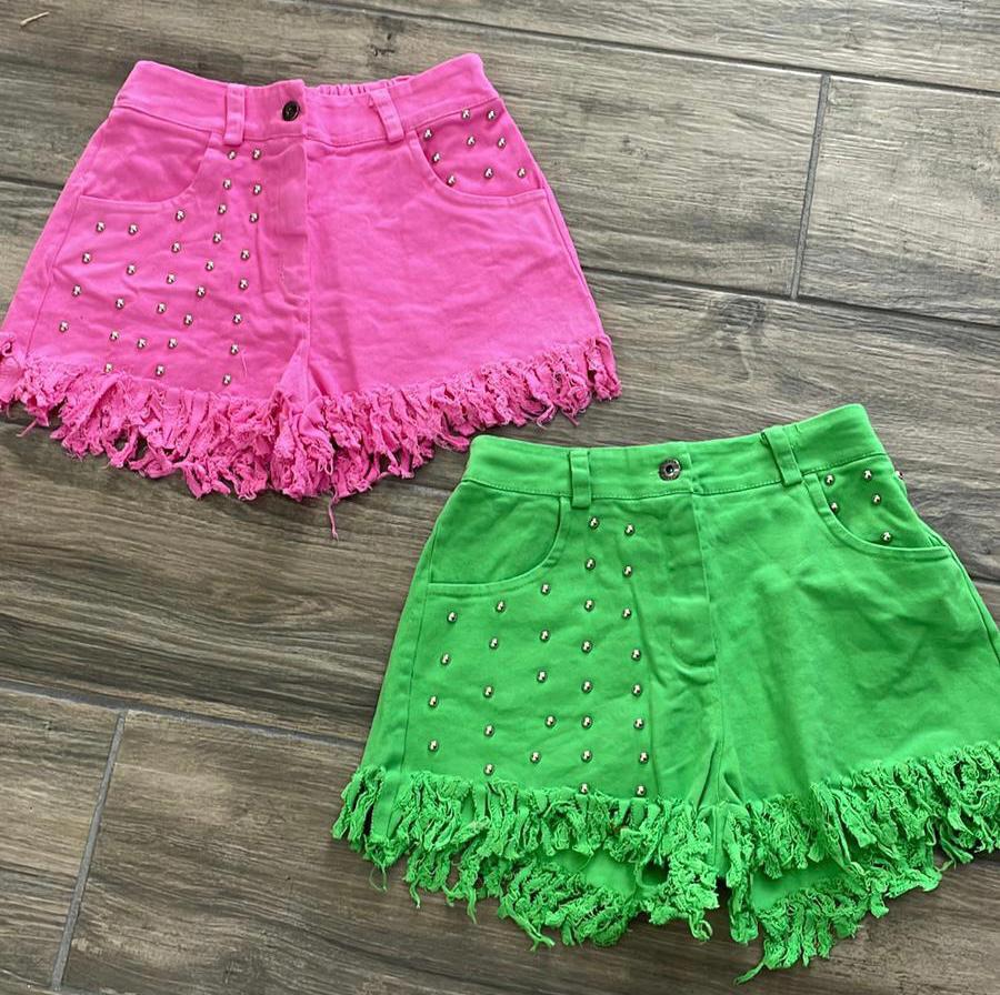 Fringe cut-off shorts